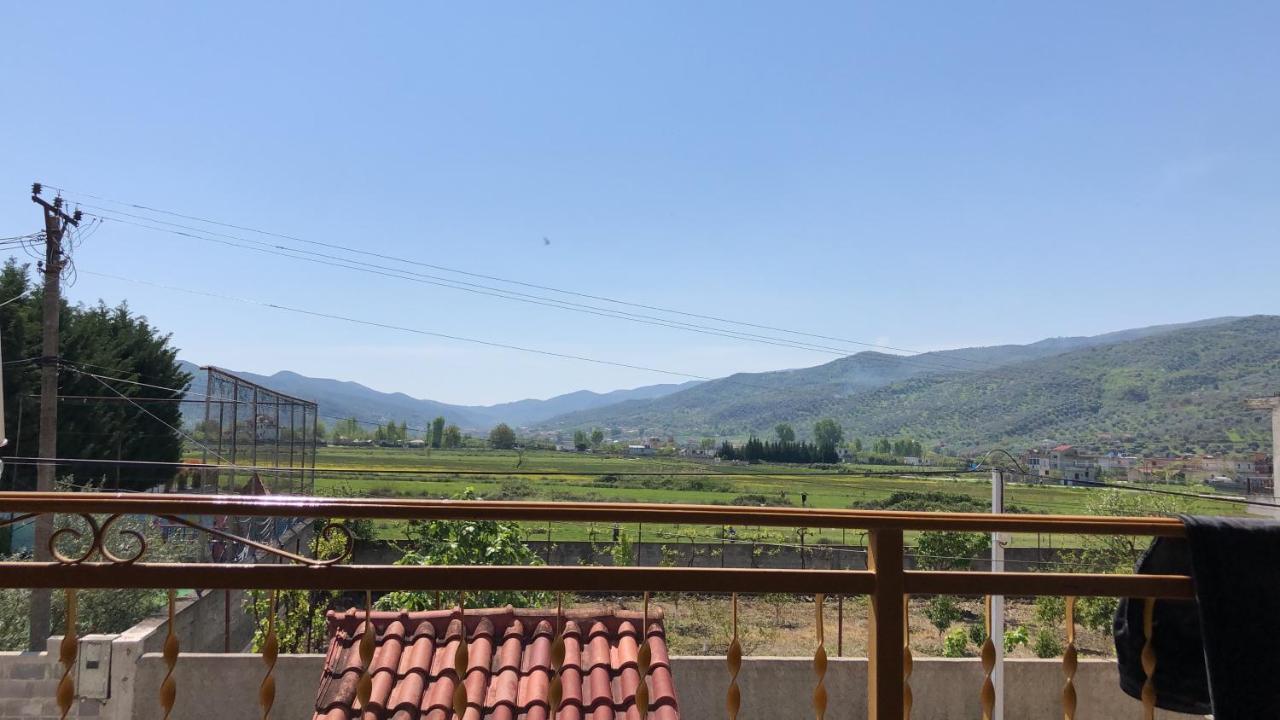 Raisa Guesthouse 12 Berat Zewnętrze zdjęcie